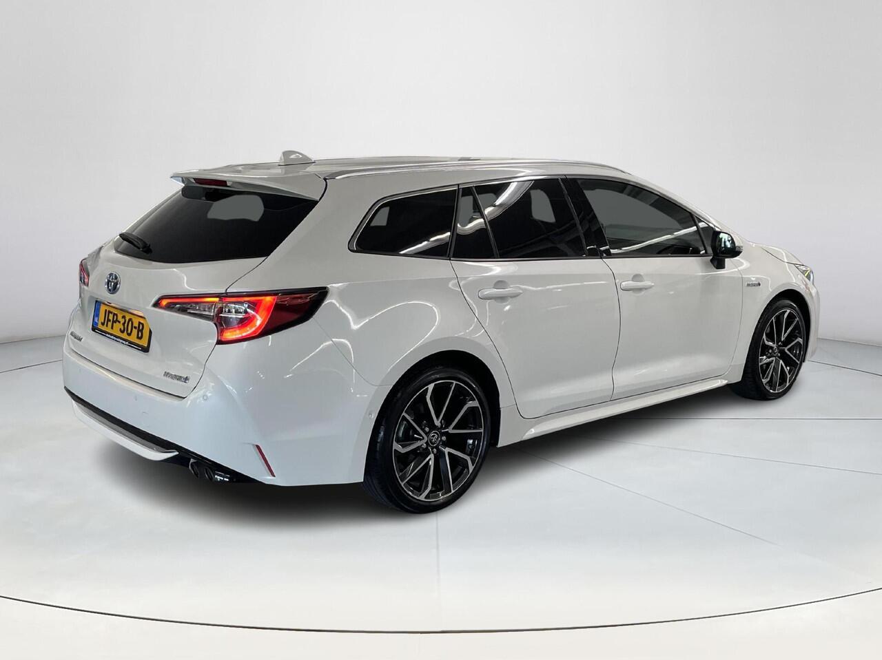 Toyota COROLLA Touring Sports 2.0 Hybrid Premium