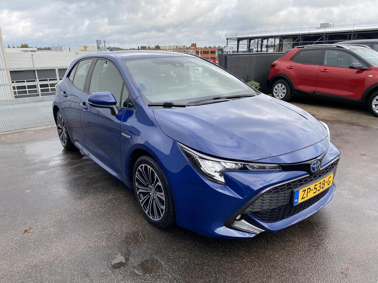 Toyota COROLLA 1.8 Hybrid First Edition Trekhaak, navigatie, Volledig dealeronderhouden, adaptieve cruise control, keyless start, achteruitrij camera, automaat!