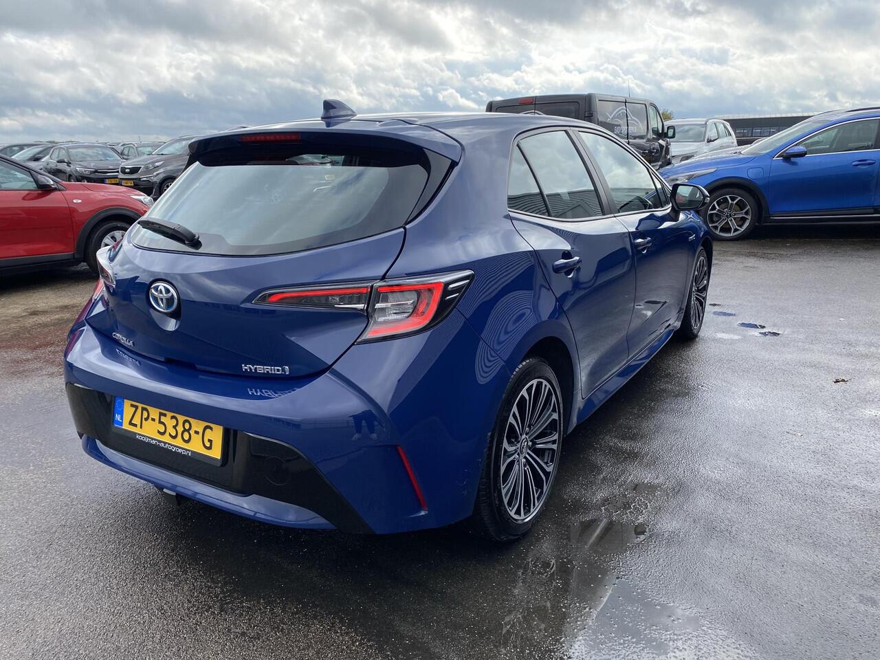 Toyota COROLLA 1.8 Hybrid First Edition Trekhaak, navigatie, Volledig dealeronderhouden, adaptieve cruise control, keyless start, achteruitrij camera, automaat!