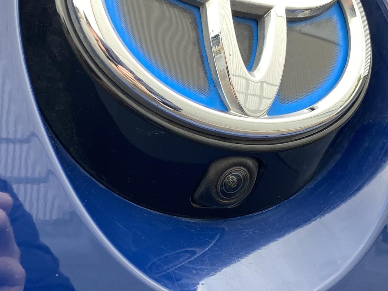 Toyota COROLLA 1.8 Hybrid First Edition Trekhaak, navigatie, Volledig dealeronderhouden, adaptieve cruise control, keyless start, achteruitrij camera, automaat!