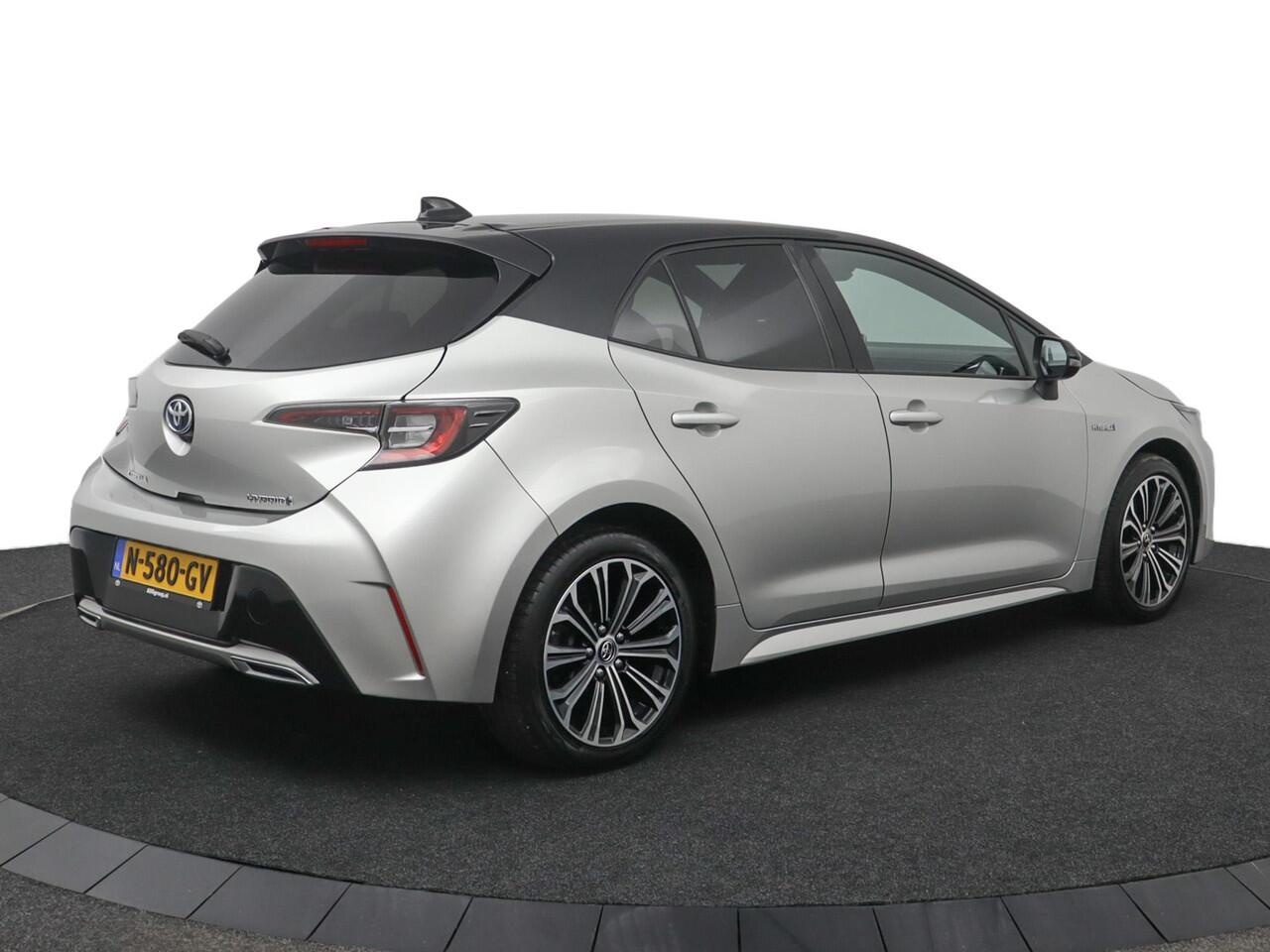 Toyota COROLLA 2.0 Hybrid Bi-tone | Cruise control | Apple carplay android auto | Keyless |