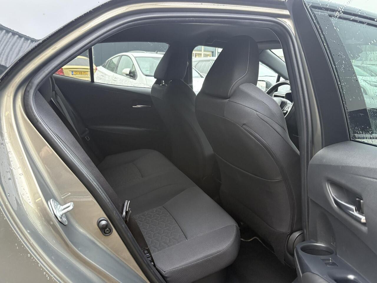 Toyota COROLLA 2.0 Hybrid Style 180 pk | Trekhaak