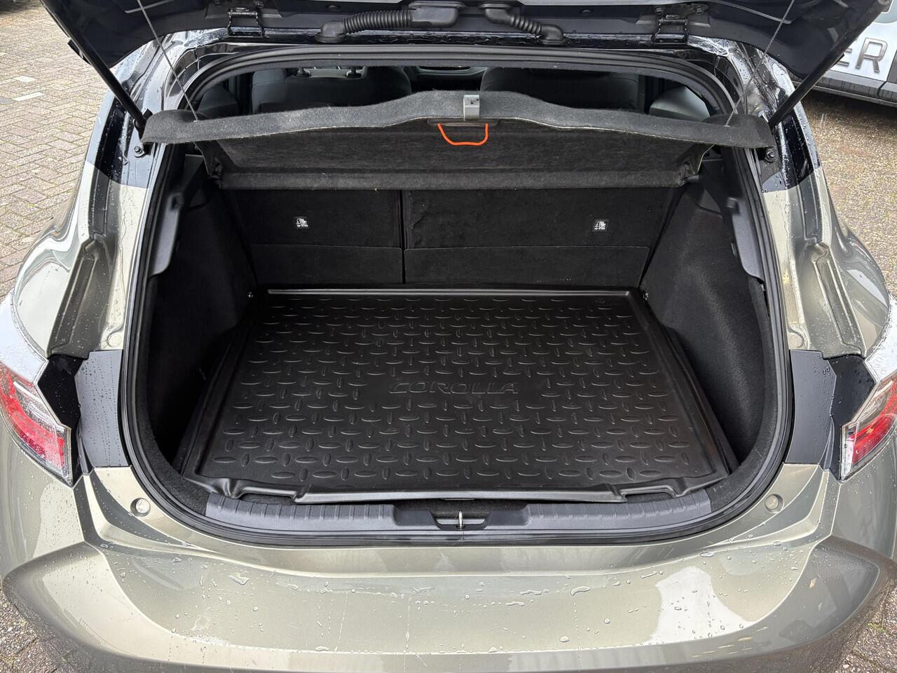Toyota COROLLA 2.0 Hybrid Style 180 pk | Trekhaak