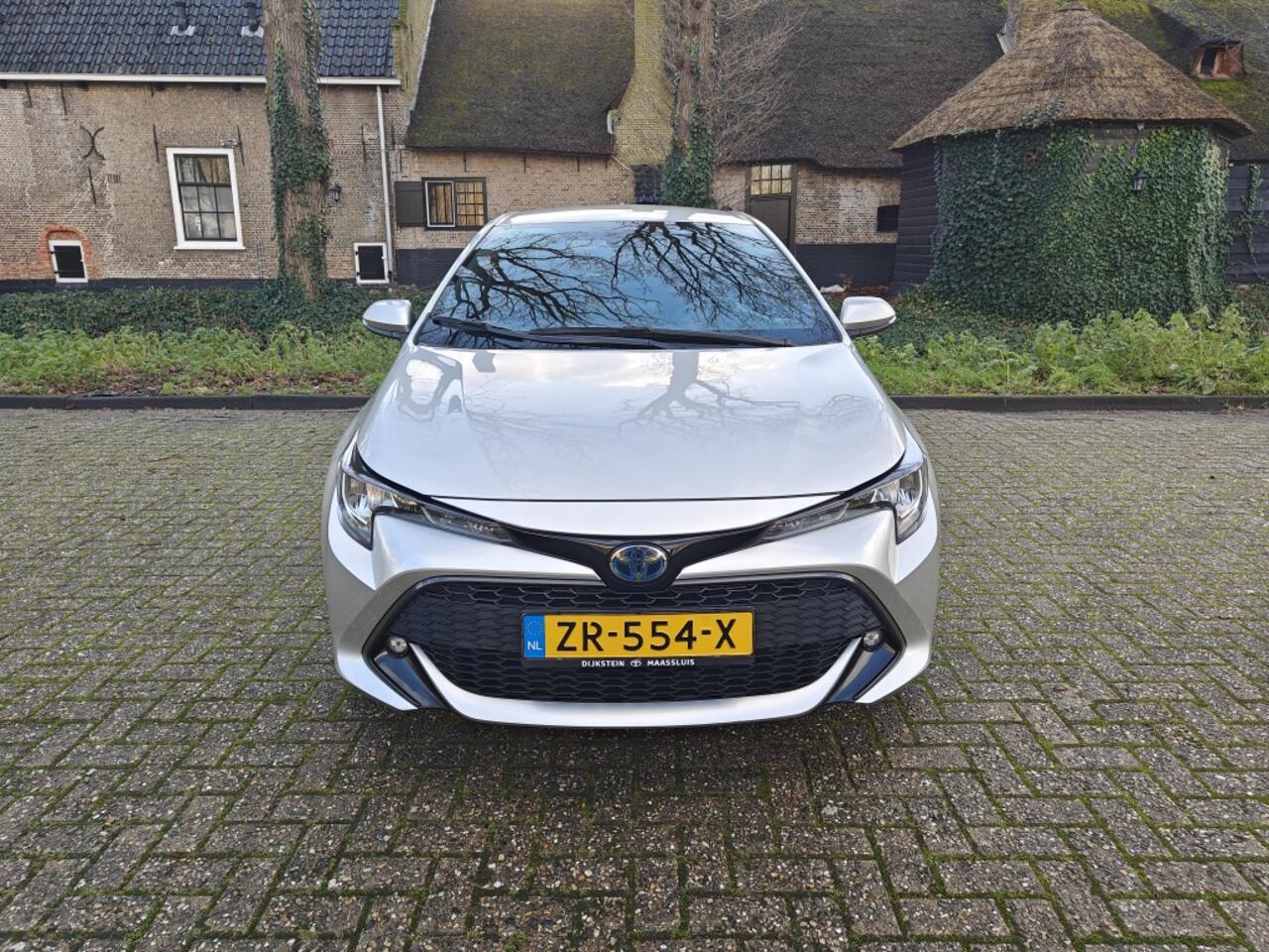 Toyota COROLLA 1.8 Hybrid First Ed. | Lederen bekleding