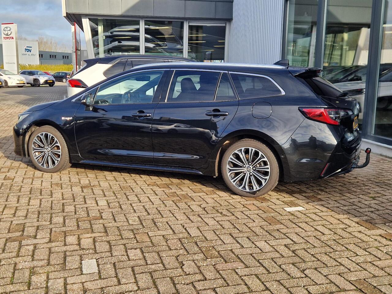 Toyota COROLLA Touring Sports 1.8 Hybrid Executive