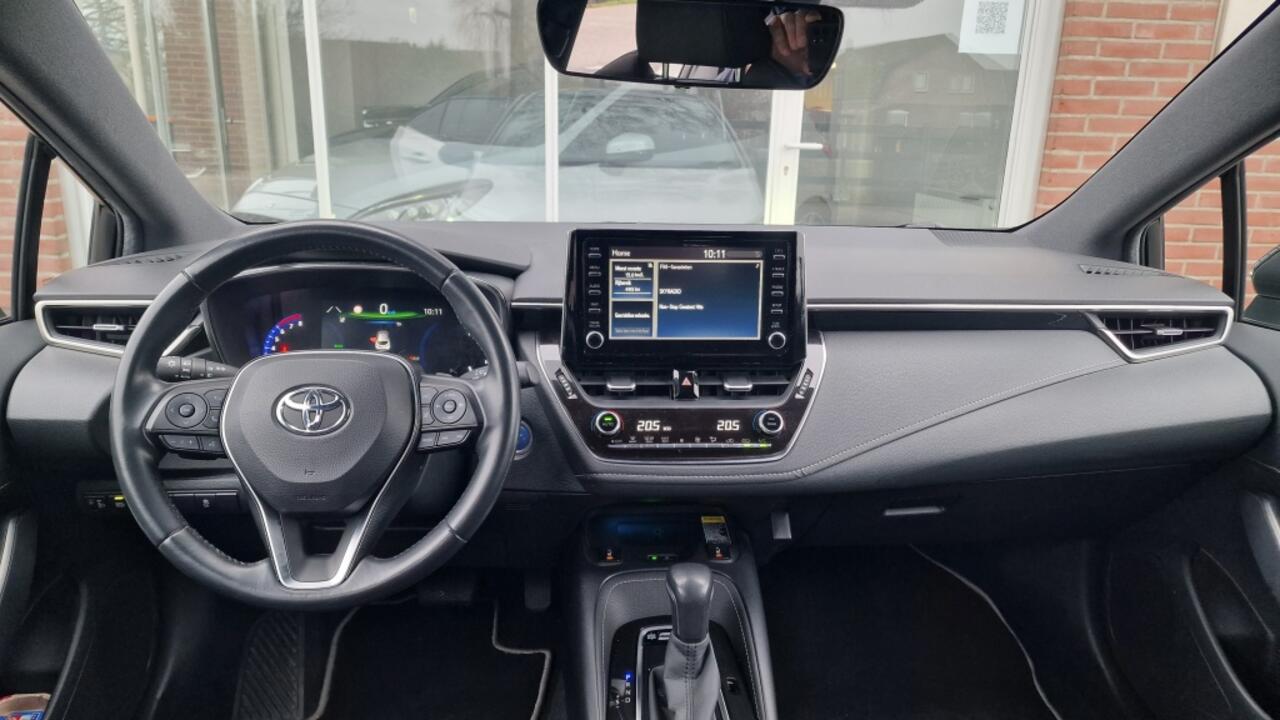 Toyota COROLLA 2.0 Hybrid Bi-Tone Dynamic, 184 PK, Stoelverwarming,