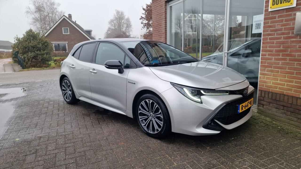 Toyota COROLLA 2.0 Hybrid Bi-Tone Dynamic, 184 PK, Stoelverwarming,