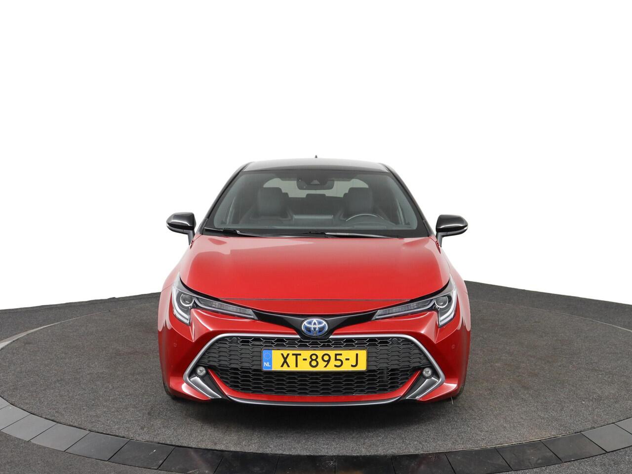 Toyota COROLLA 2.0 Hybrid Executive | Parkeer sensoren | Navigatie | Head-Up display |