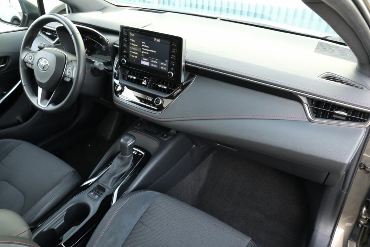 Toyota COROLLA 1.8 Hybrid 122 Executive Automaat | Blind Spot monitor | Sportst