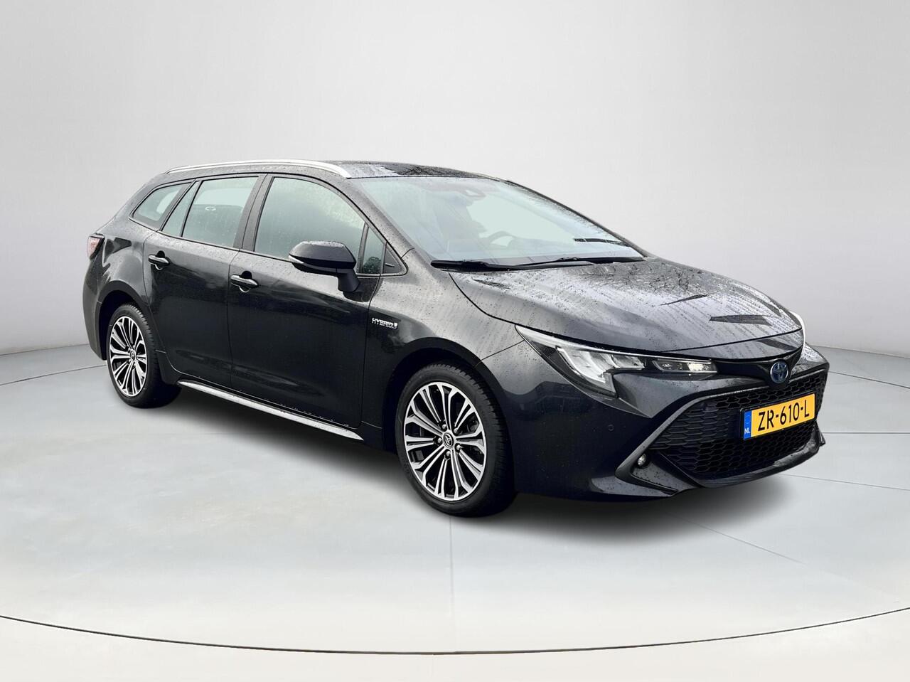 Toyota COROLLA Touring Sports 1.8 Hybrid First Edition | Navigatie | Apple CarPlay/Android auto | Achteruitrijcamera
