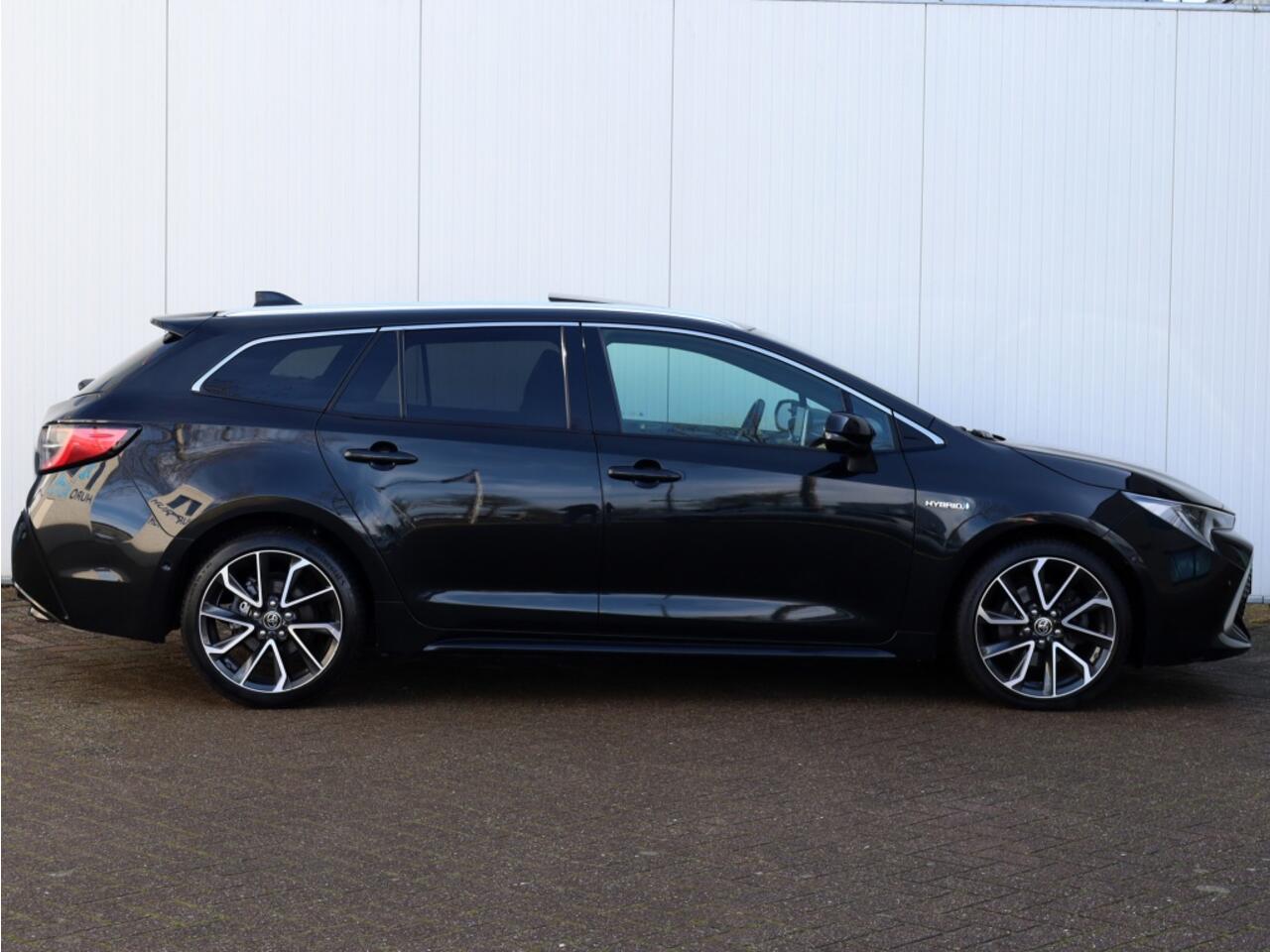 Toyota COROLLA Touring Sports 2.0 Hybrid Premium | Panoramadak | Leder | JBL Audio