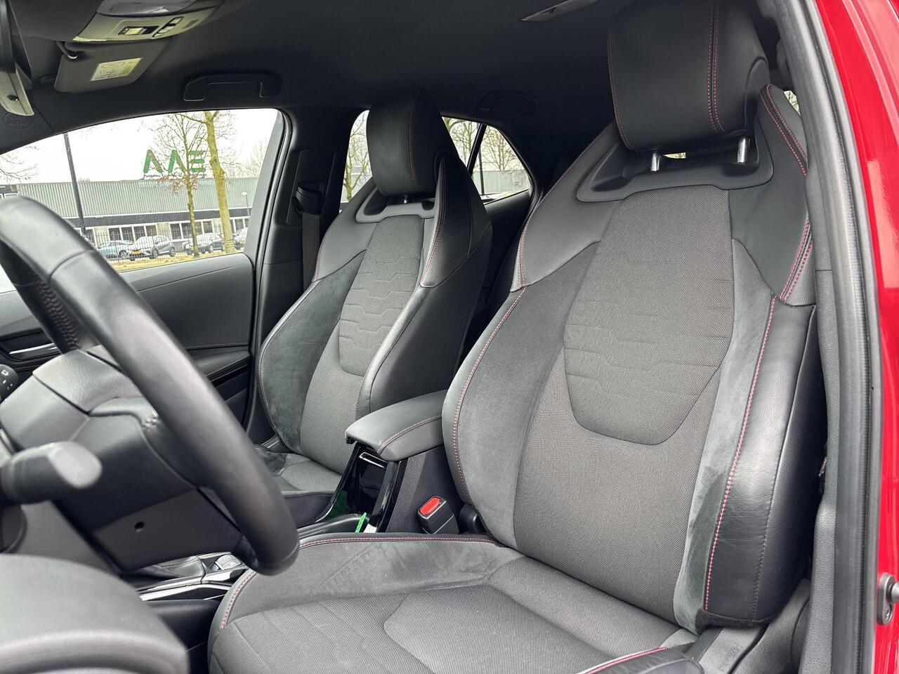 Toyota COROLLA 1.8 Hybrid Executive | All-in prijs | Automaat | Apple car play | Parkeersensoren