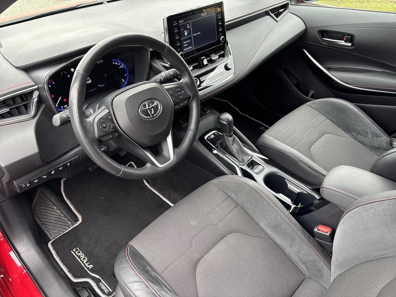 Toyota COROLLA 1.8 Hybrid Executive | All-in prijs | Automaat | Apple car play | Parkeersensoren