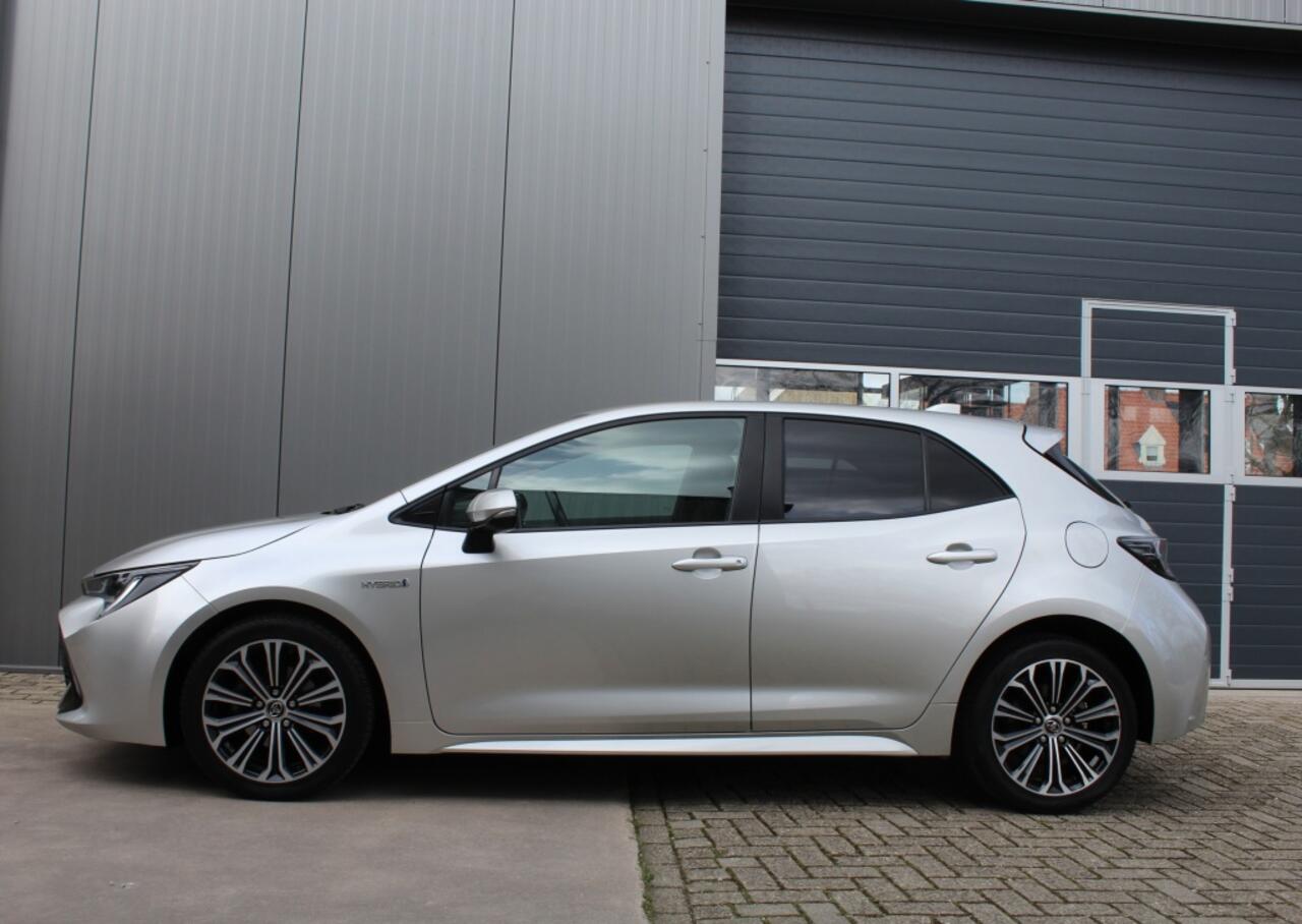 Toyota COROLLA 1.8 Hybrid Style LED / Bluetooth / Cruise Control