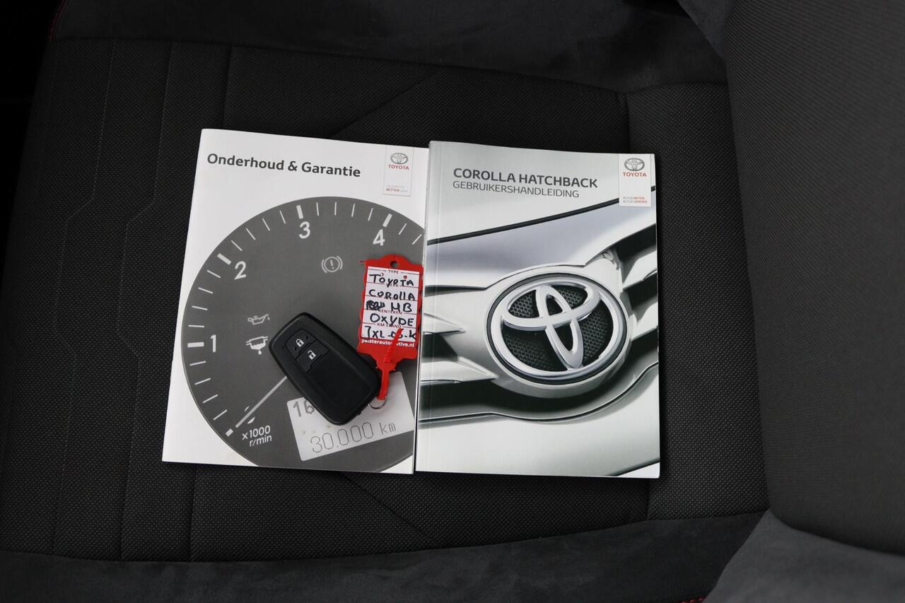 Toyota COROLLA 2.0 Hybrid Executive | Stoelverwarming | Parkeersensoren | Navigatie |