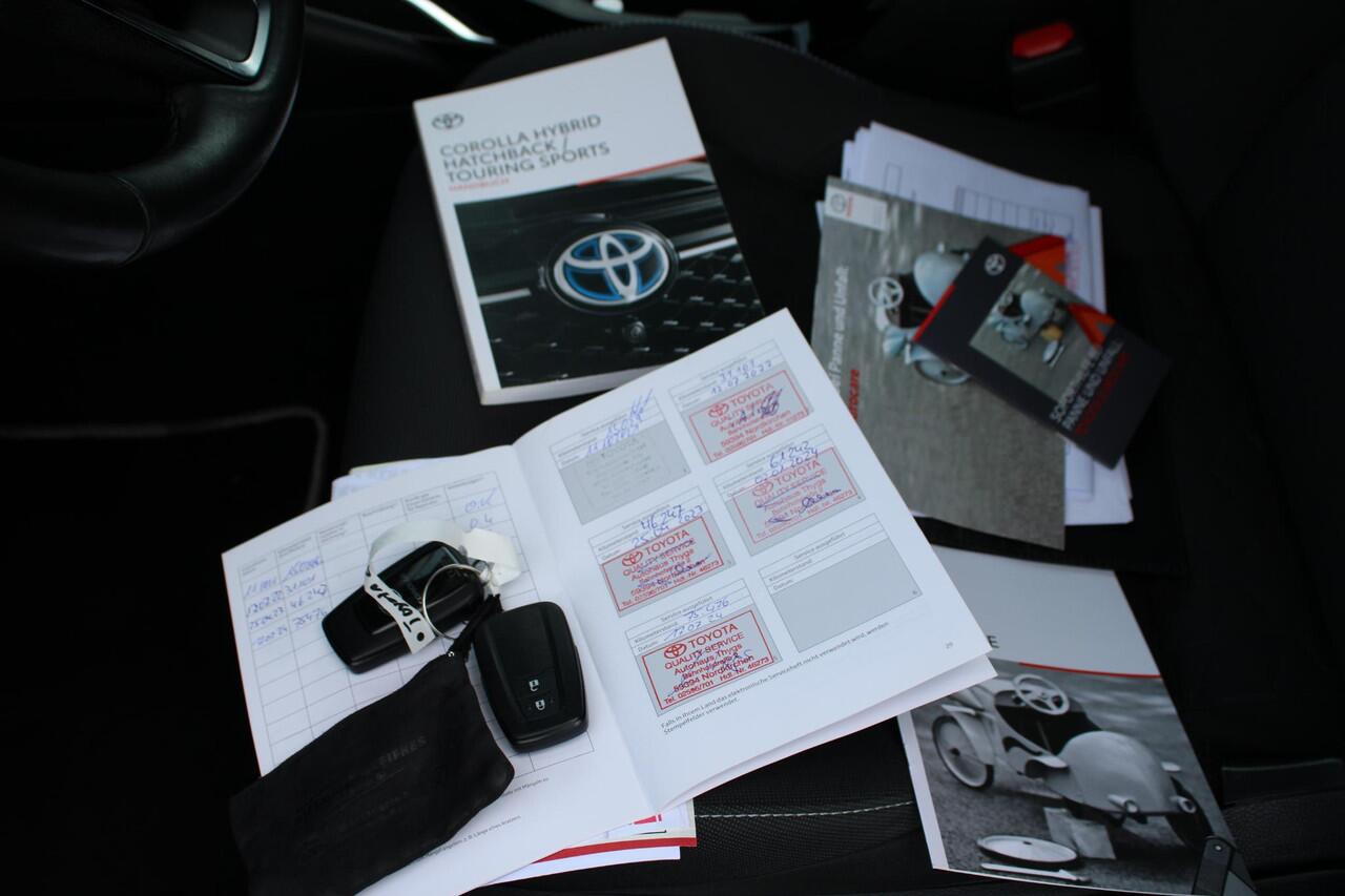 Toyota COROLLA Touring Sports 1.8 Hybrid Executive