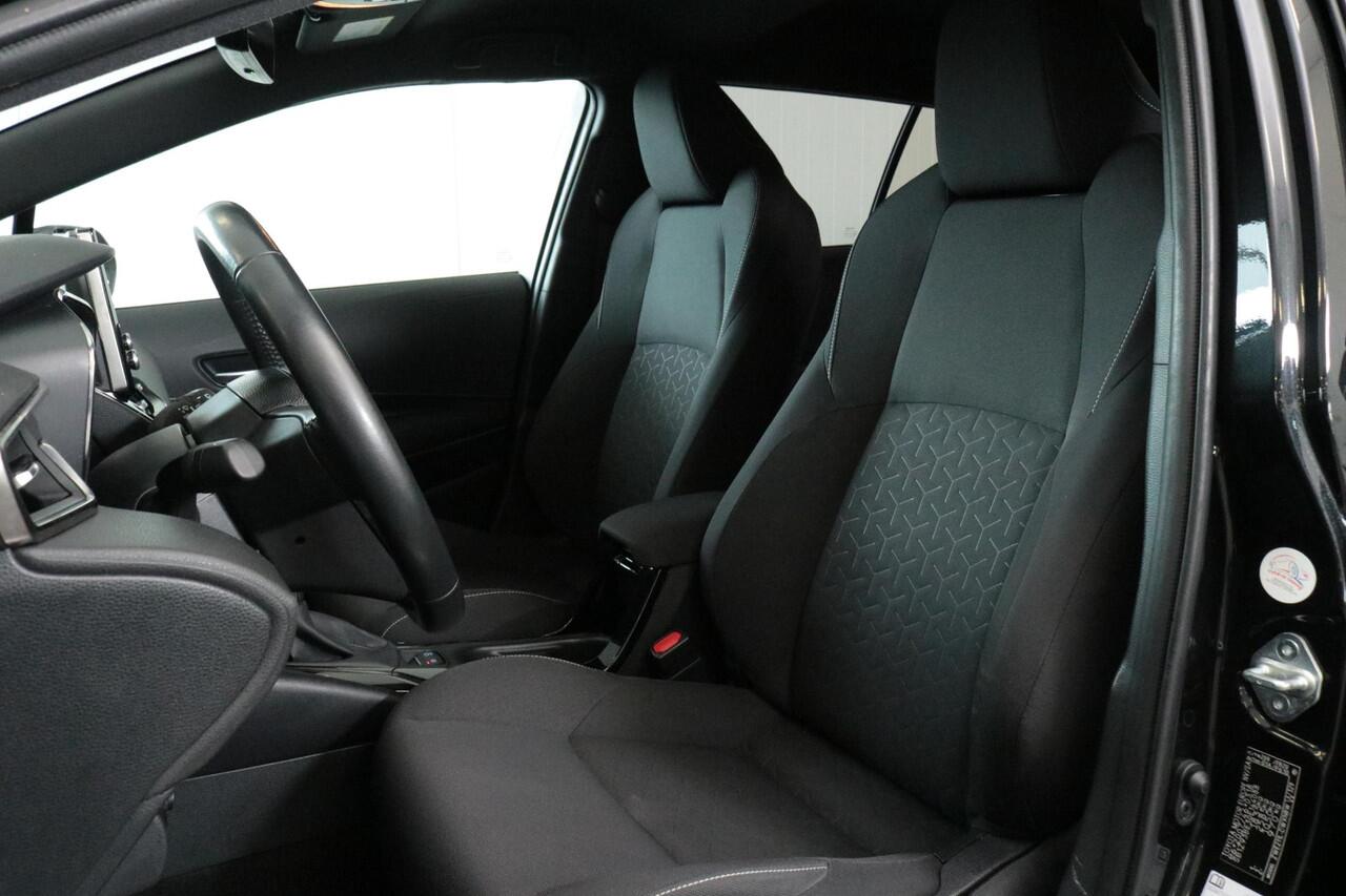 Toyota COROLLA Touring Sports 1.8 Hybrid Business Plus, Trekhaak , Parkeersensoren, Stoelverwarming