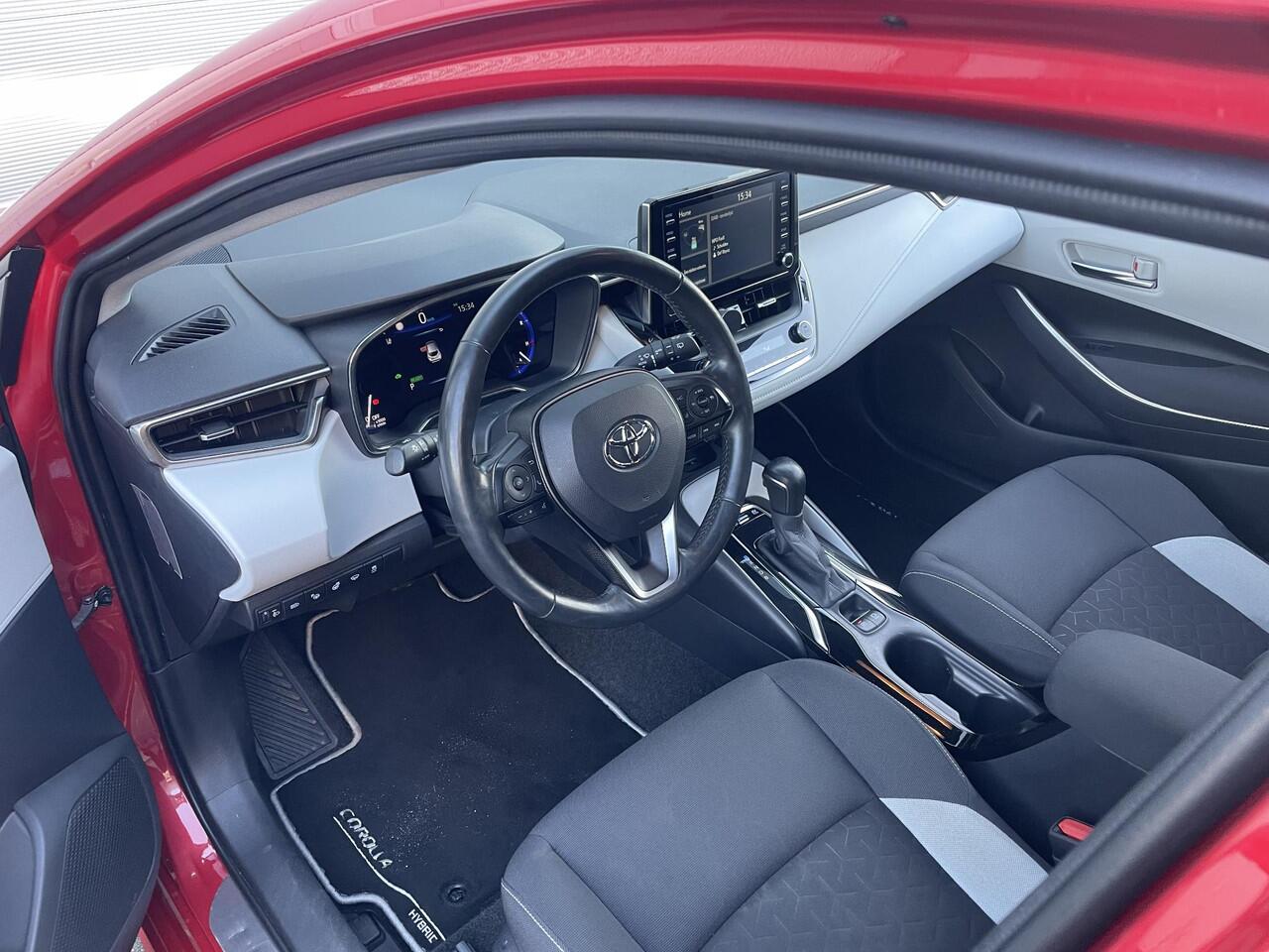 Toyota COROLLA 1.8 Hybrid Style | Parkeersensoren rondom | Dode hoek detectie | All Season banden | Spec Interieur | Zeer luxe |