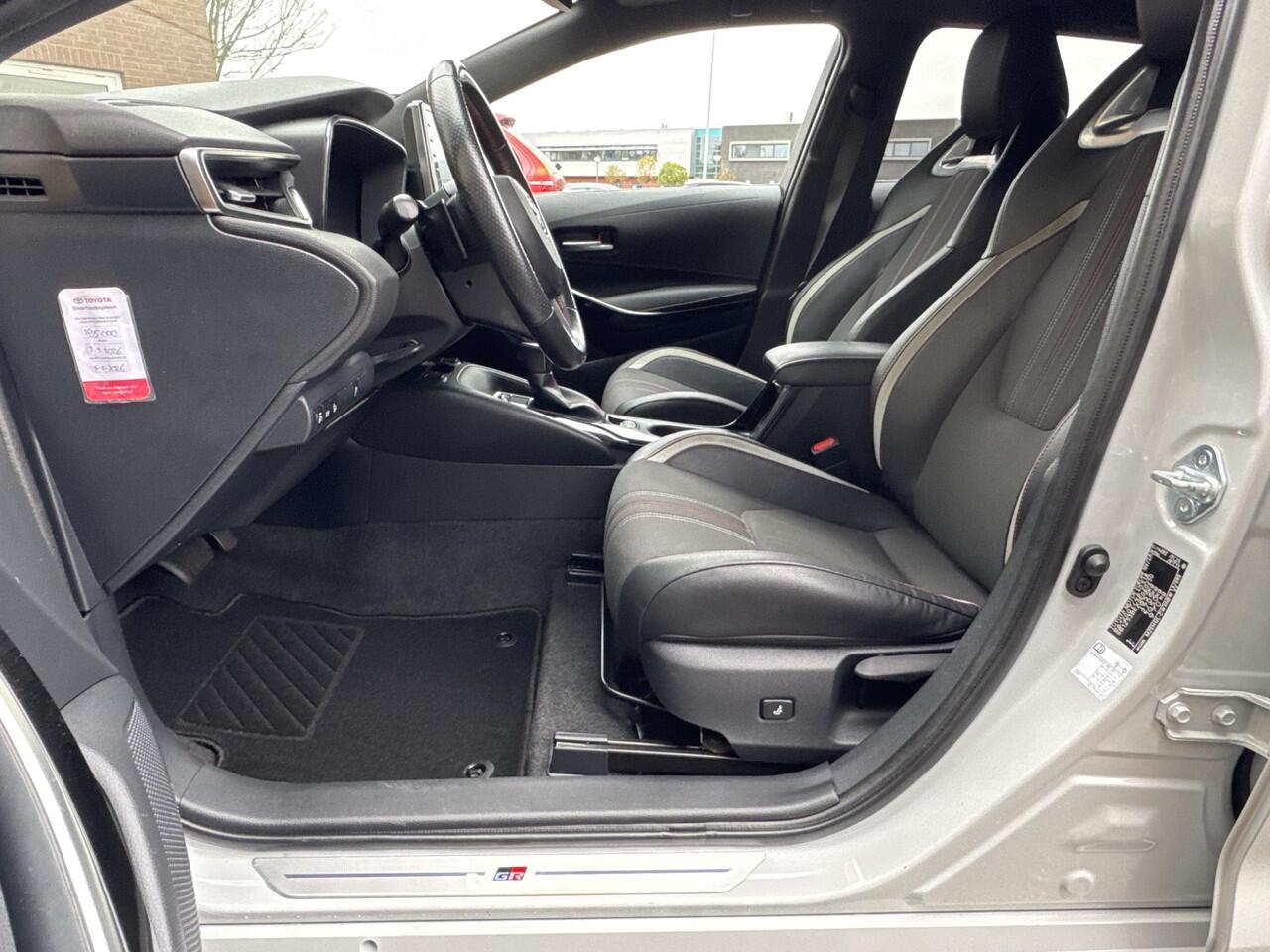 Toyota COROLLA Touring Sports 2.0 Hybrid GR-Sport / Incl 12 maanden BOVAG garantie