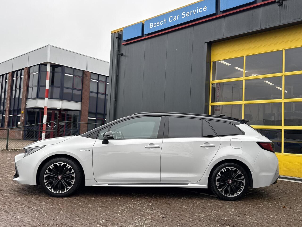 Toyota COROLLA Touring Sports 2.0 Hybrid GR-Sport / Incl 12 maanden BOVAG garantie