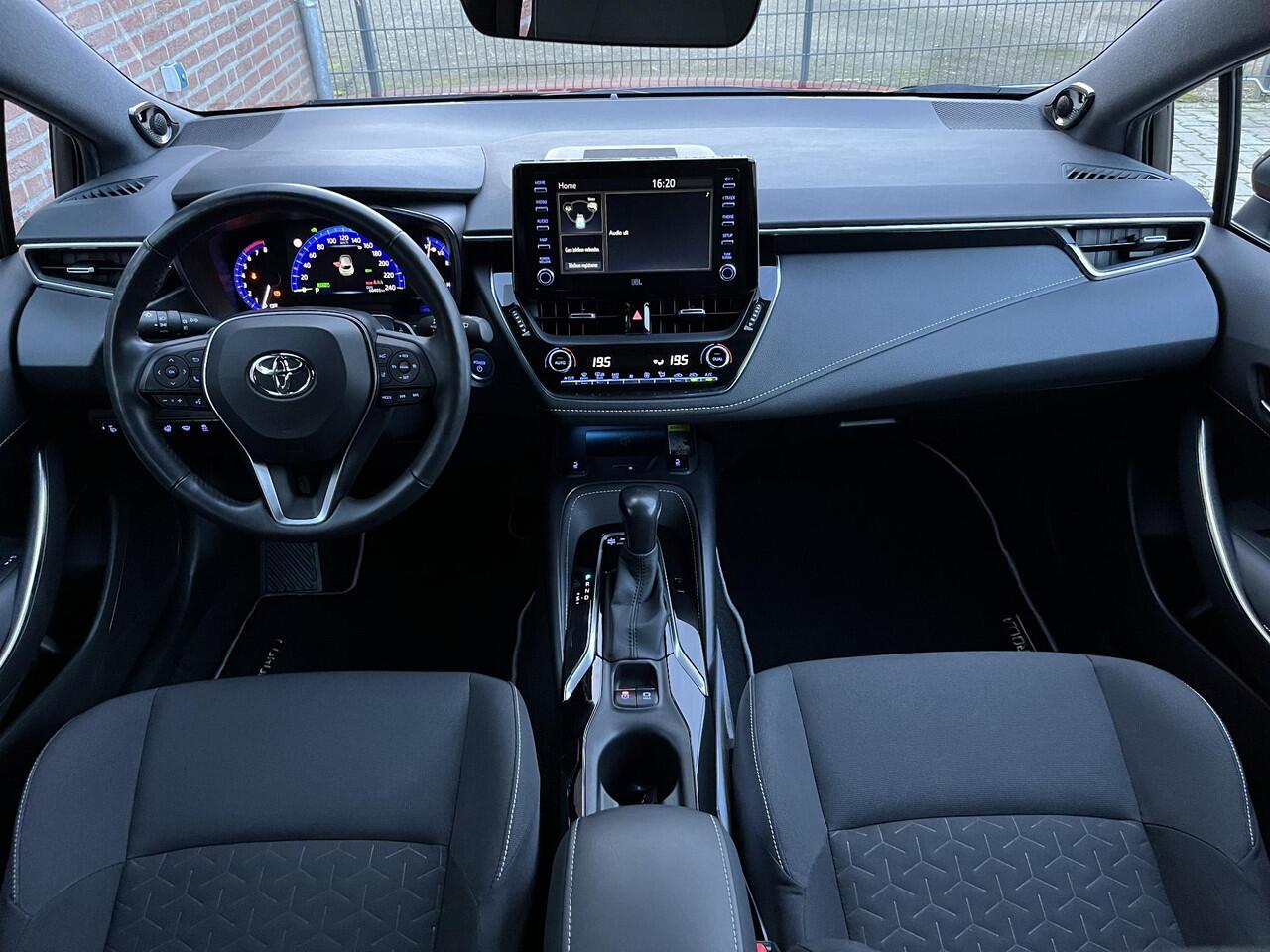 Toyota COROLLA 2.0 Hybrid Style Bi-Tone *JBL Premium Sound*