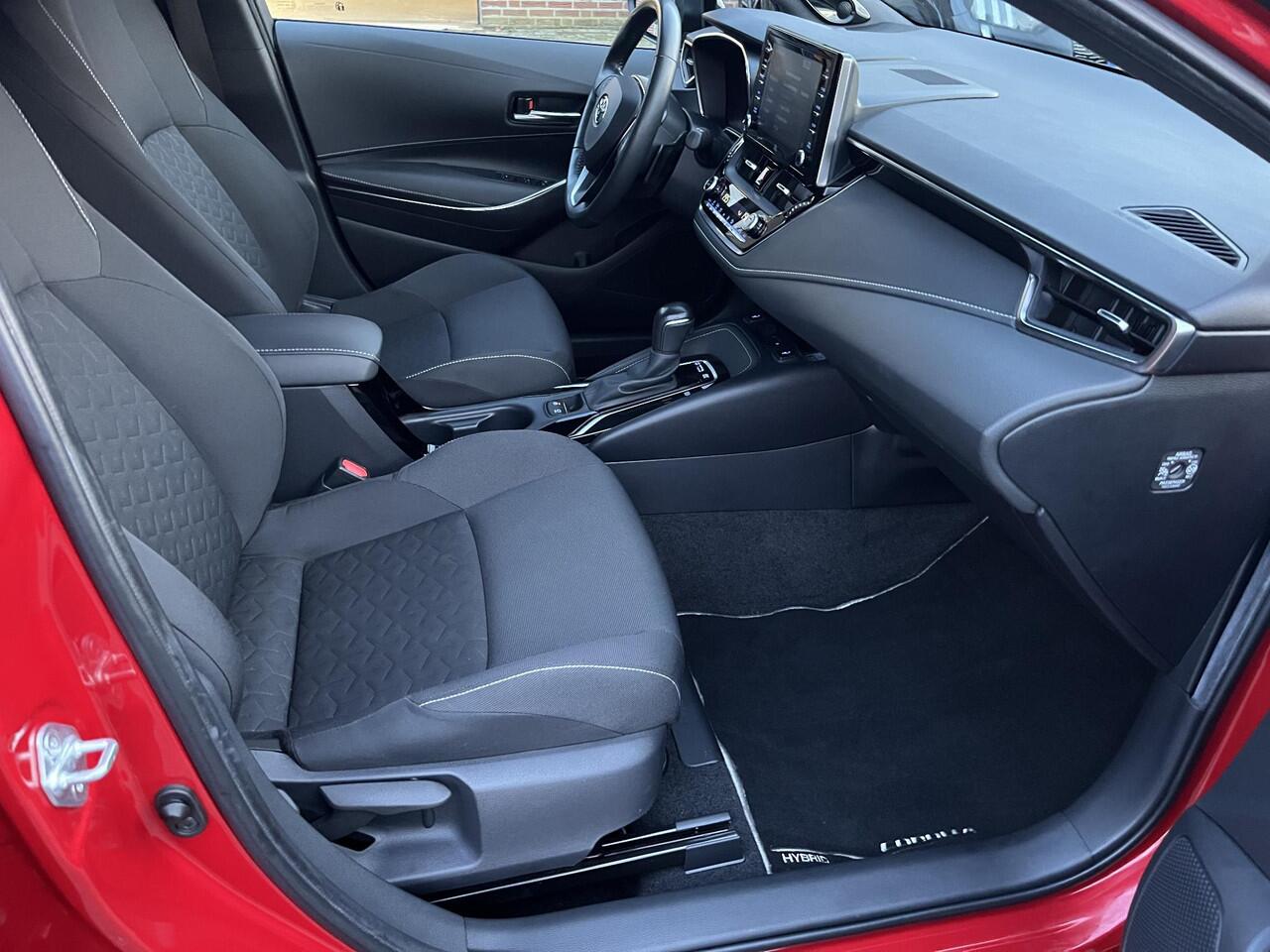 Toyota COROLLA 2.0 Hybrid Style Bi-Tone *JBL Premium Sound*