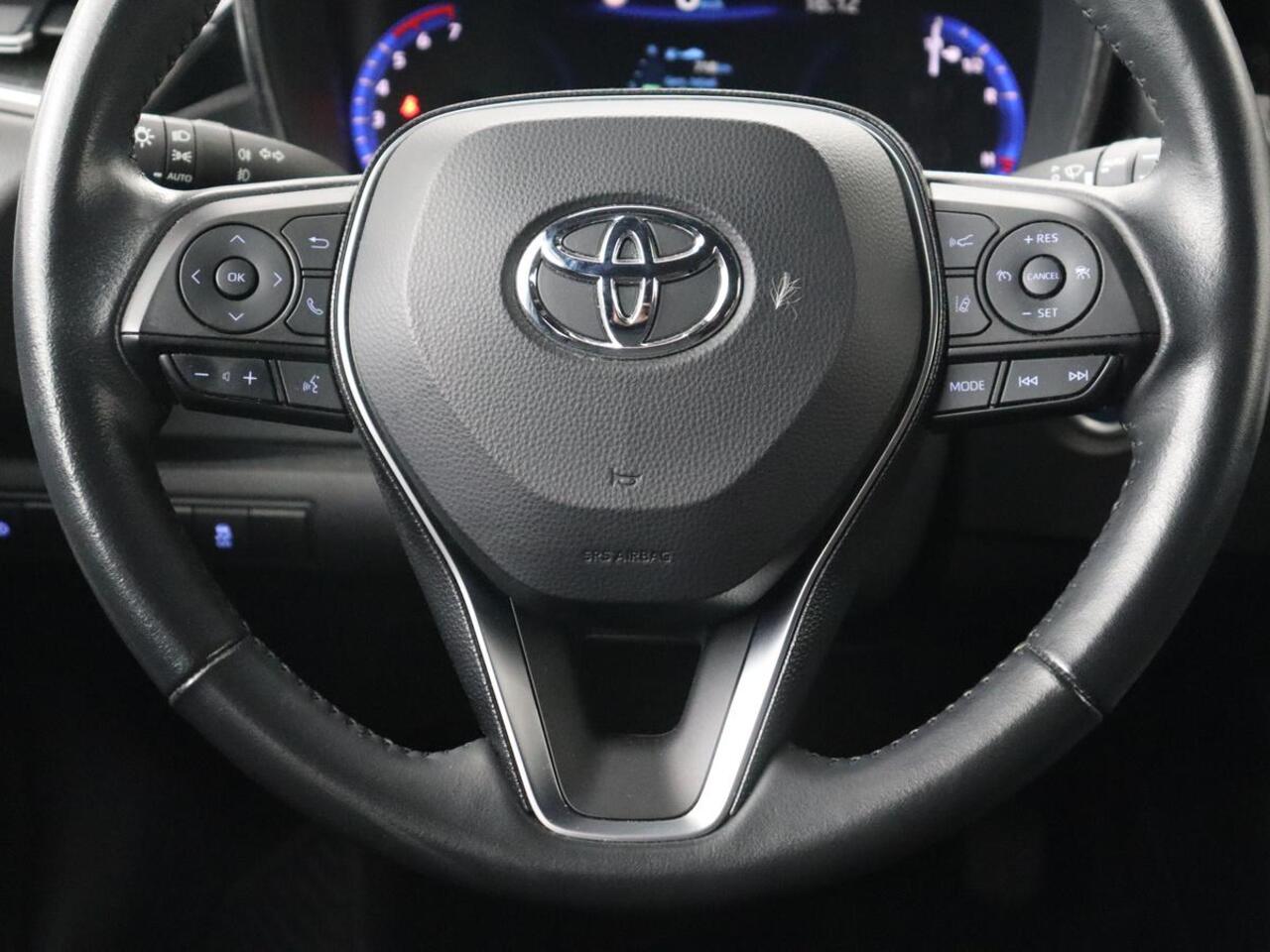 Toyota COROLLA 1.8 Hybrid Business Plus | Stoelverwarming | Carplay | Adaptive cruise | Camera | Full LED | Climate control | Keyless | Digital Cockpit | Bluetooth