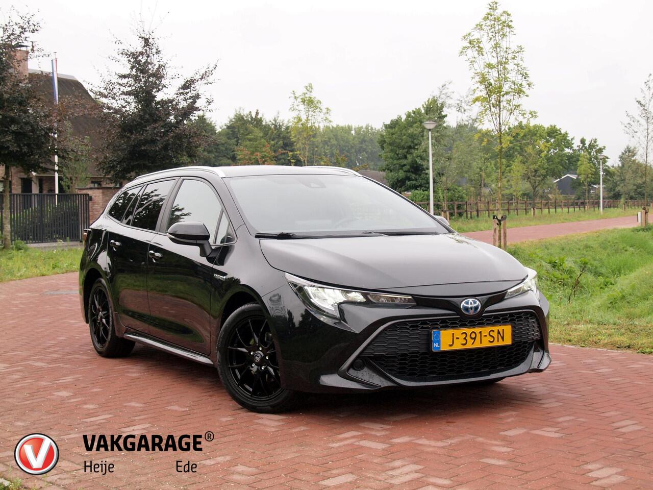 Toyota COROLLA Touring Sports 1.8 Hybrid Business Black Style-pakket | 17 Inch | Camera | Apple Carplay | Cruise Control | NL-Auto |