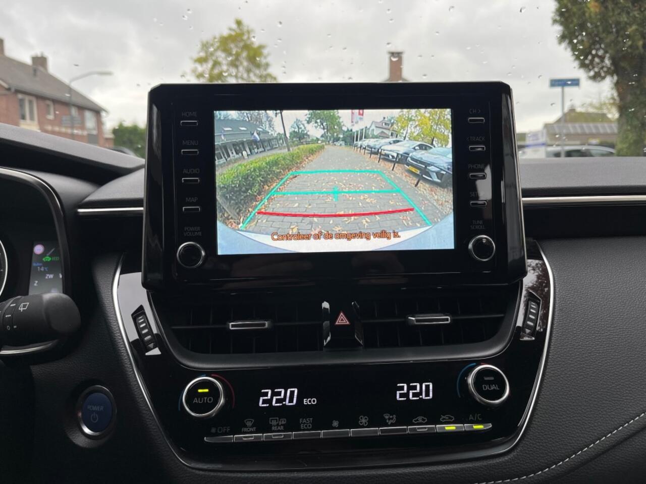 Toyota COROLLA 1.8 HYBRID AUTOMAAT / CAMERA / CARPLAY / NAVI / LM-VELGEN