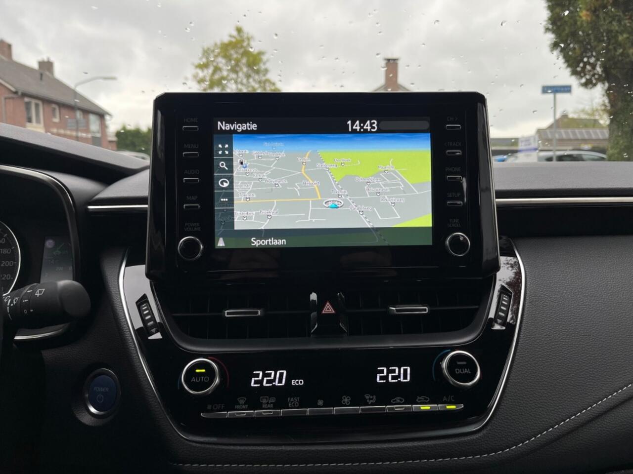 Toyota COROLLA 1.8 HYBRID AUTOMAAT / CAMERA / CARPLAY / NAVI / LM-VELGEN