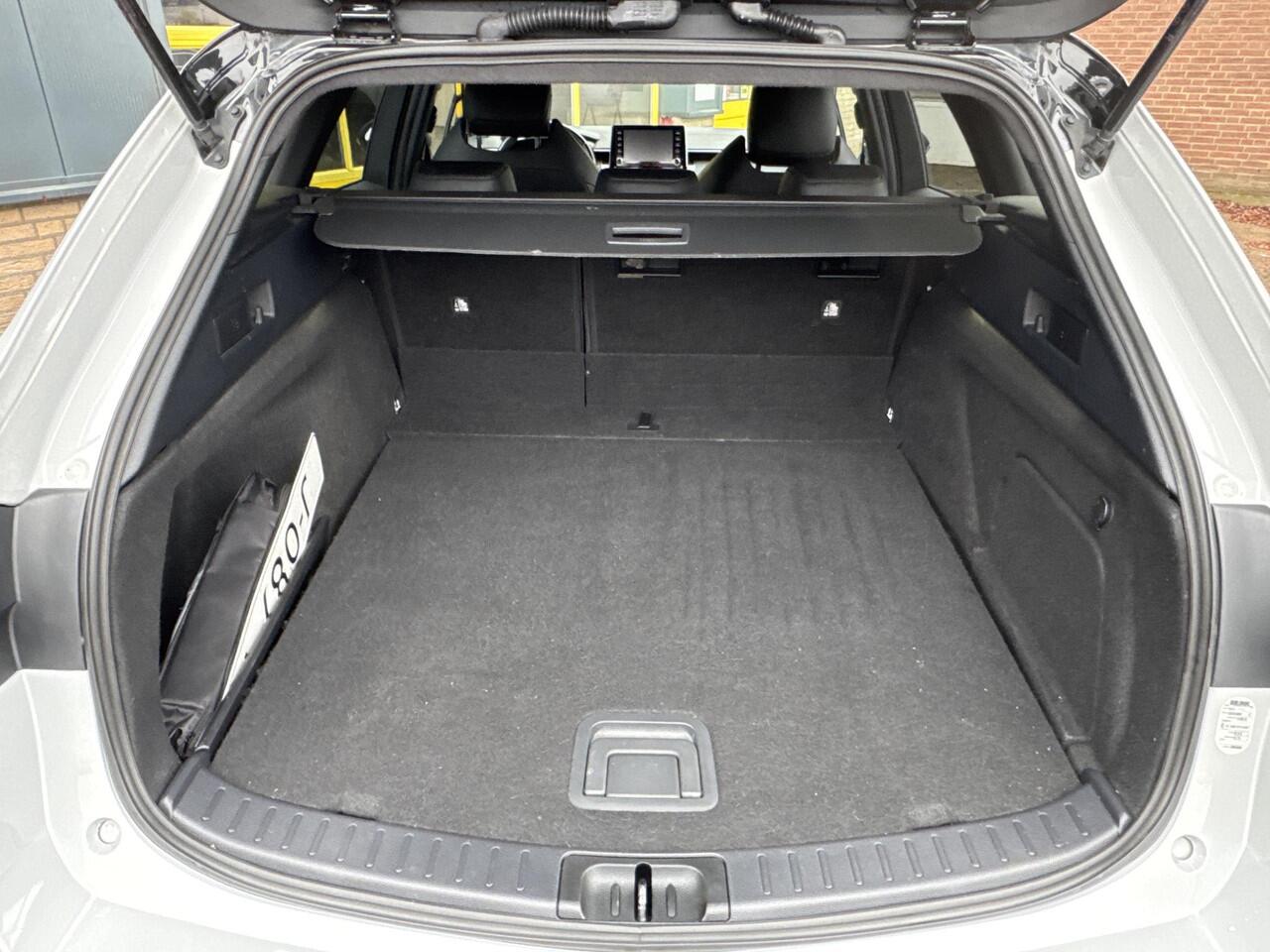 Toyota COROLLA Touring Sports 2.0 Hybrid GR-Sport / Prijs Incl 12 maanden BOVAG garantie