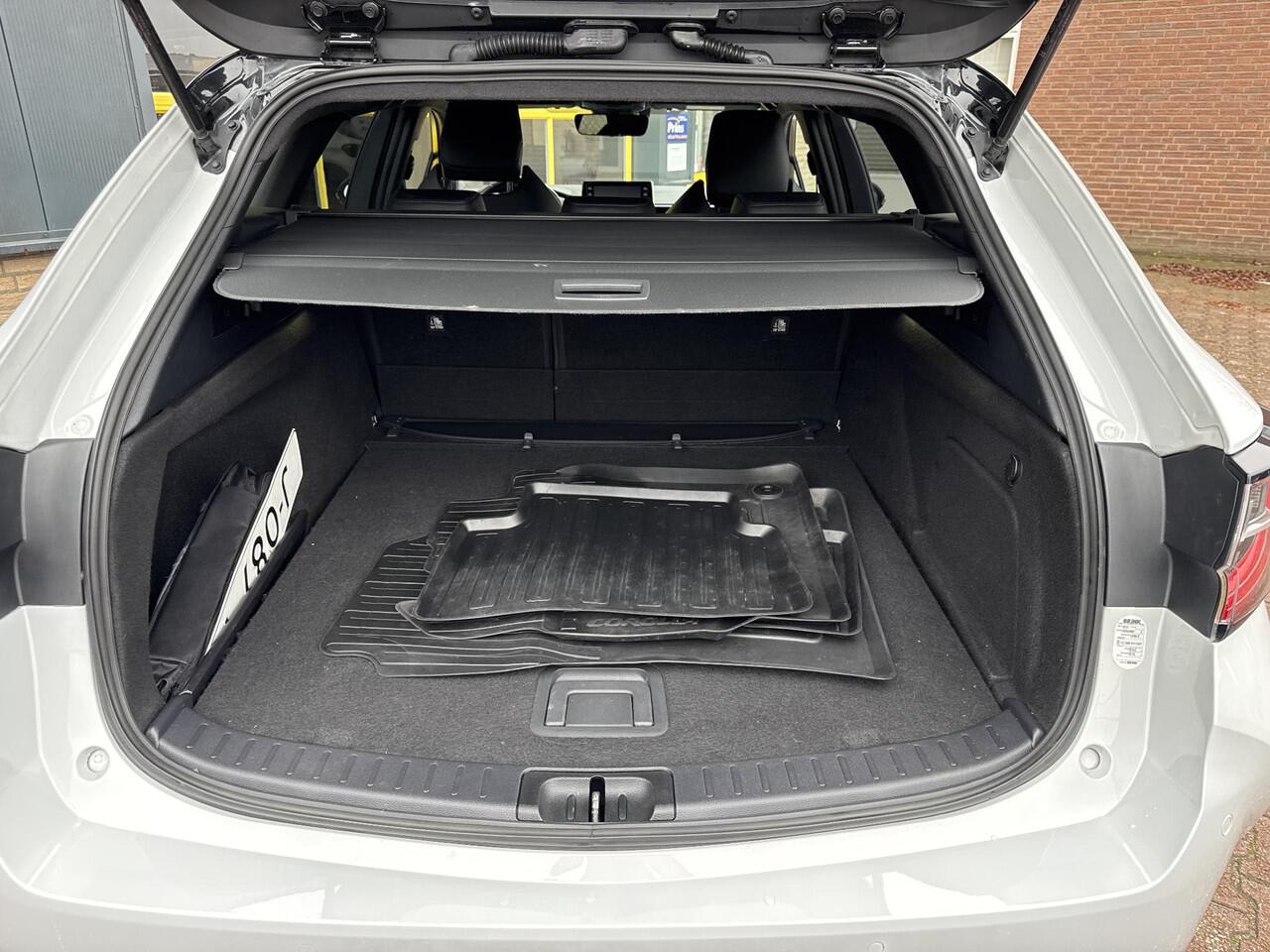 Toyota COROLLA Touring Sports 2.0 Hybrid GR-Sport / Prijs Incl 12 maanden BOVAG garantie