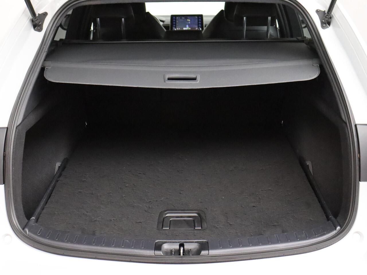 Toyota COROLLA Touring Sports 1.8 Hybrid GR-Sport | ACC | Camera | Stoelverwarming!