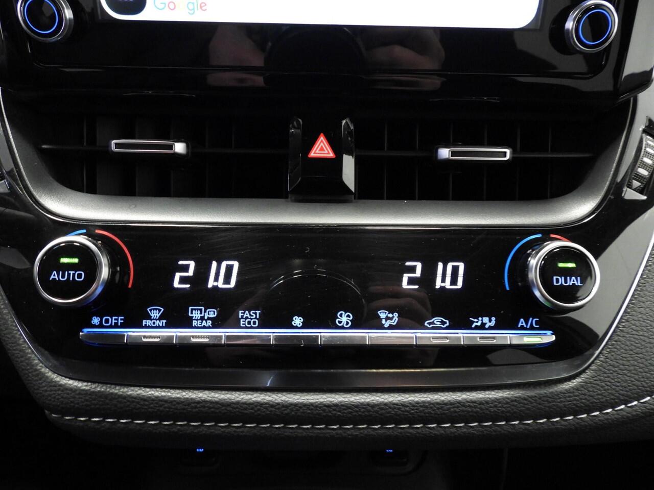 Toyota COROLLA Touring Sports 1.8 Hybrid Business Plus NAVI-APP/CAMERA/VIRTUAL/LED/18"LMV!