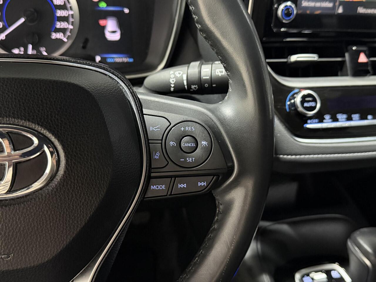 Toyota COROLLA Touring Sports 1.8 Hybrid Active | Navigatie | Dealer onderhouden |