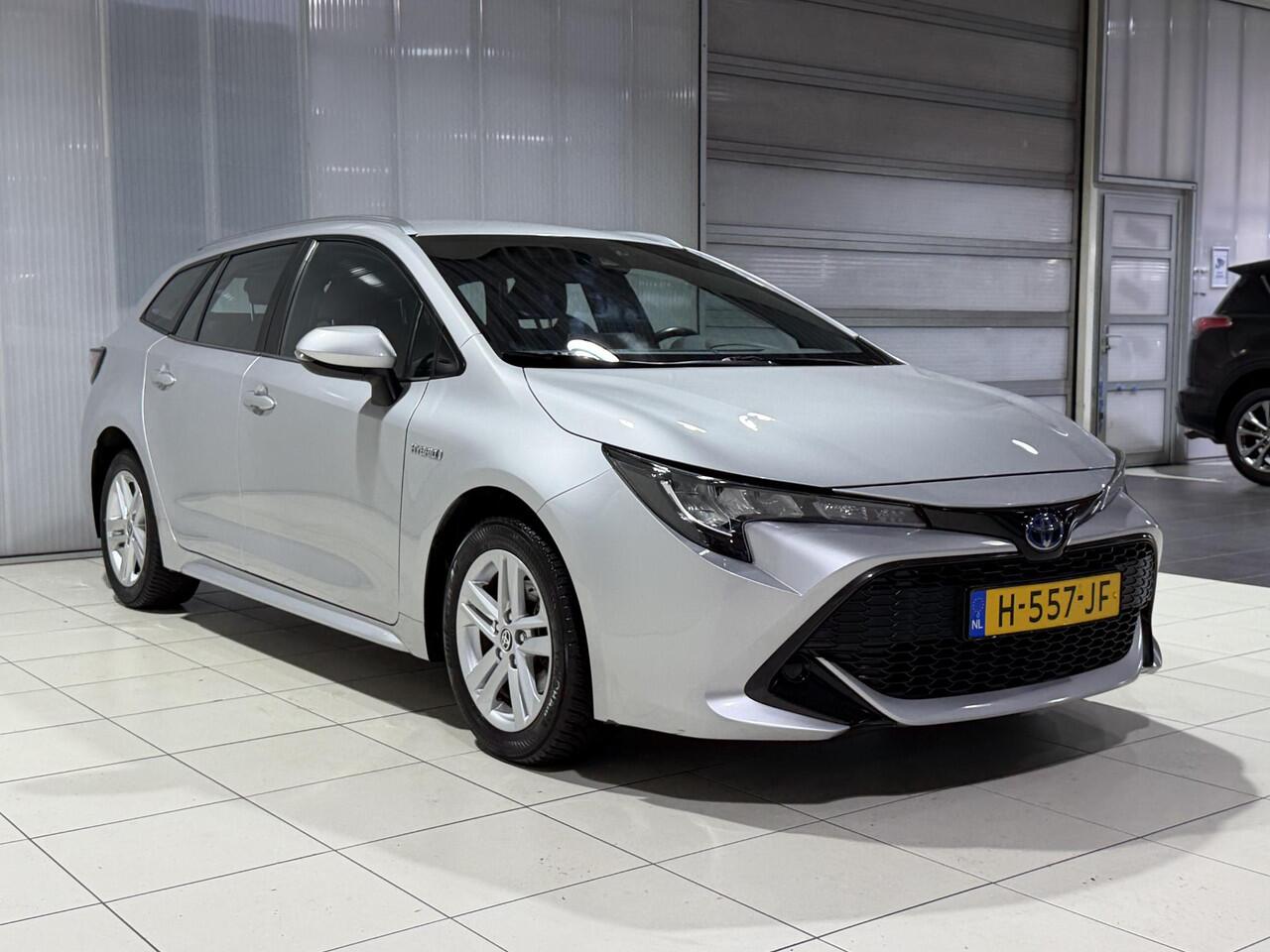 Toyota COROLLA Touring Sports 1.8 Hybrid Active | Navigatie | Dealer onderhouden |