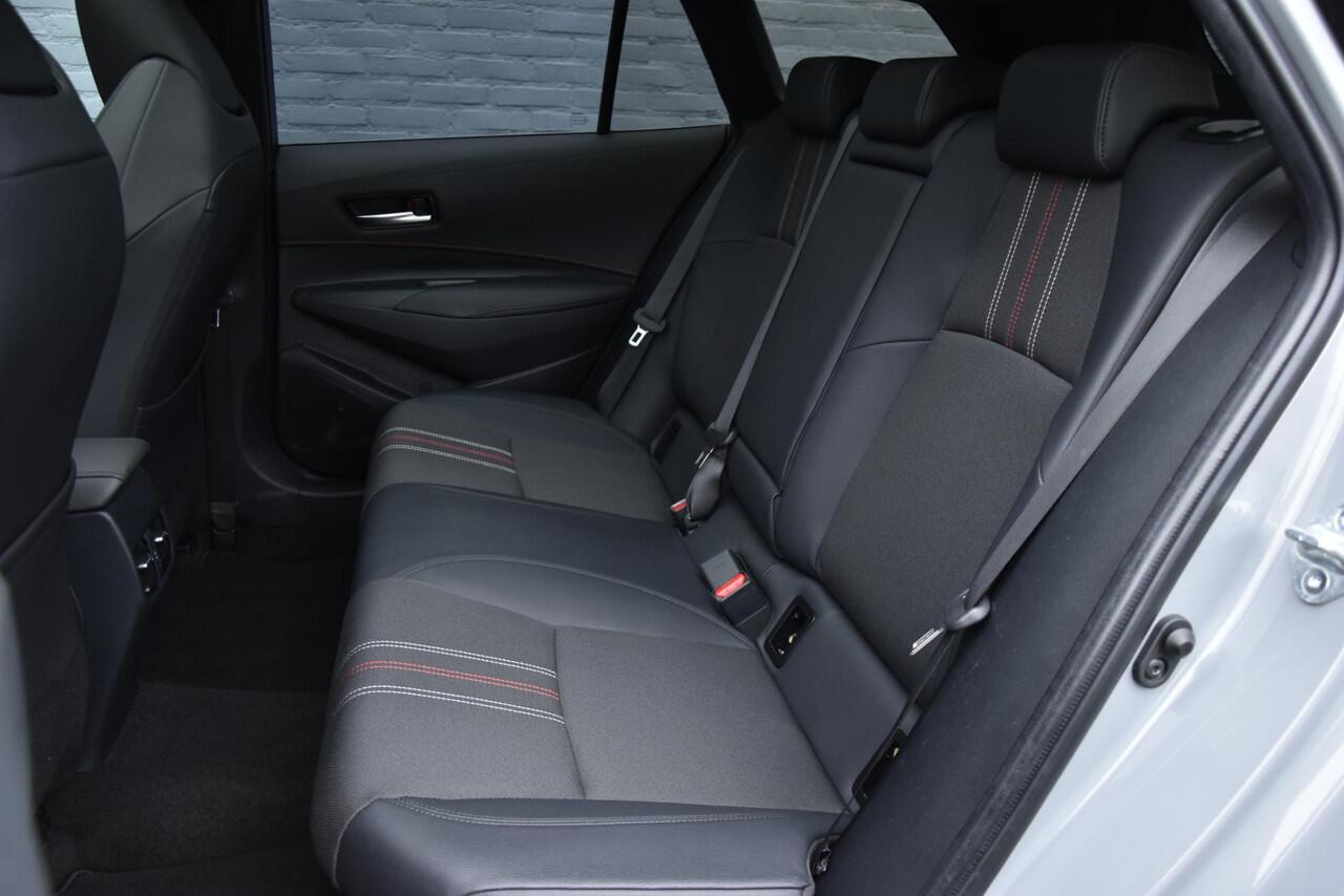 Toyota COROLLA Touring Sports 2.0 Hybrid GR-Sport Plus