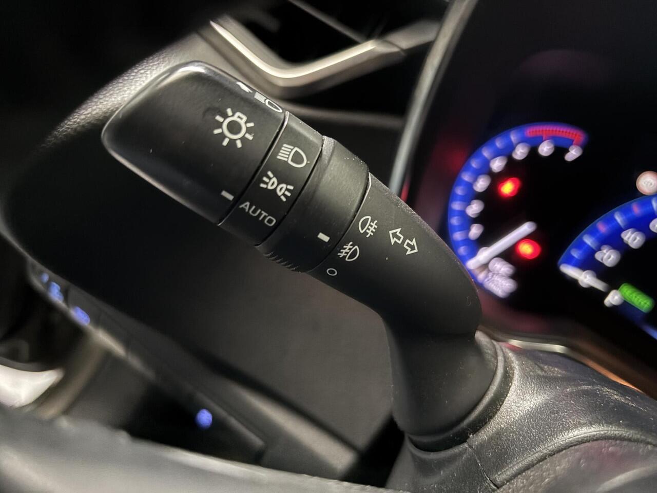 Toyota COROLLA Touring Sports 1.8 Hybrid Business Plus