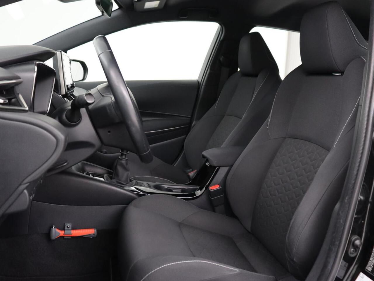 Toyota COROLLA 1.2 Turbo Active | Camera | Adaptive cruise | Carplay | Navigatie | Full LED | Climate control | Bluetooth | 16'' | DAB ontvanger