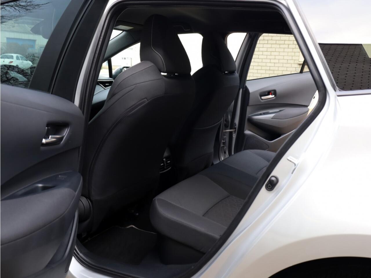 Toyota COROLLA Touring Sports 1.8 Hybrid Business | Navigatie | Camera | Climate Control