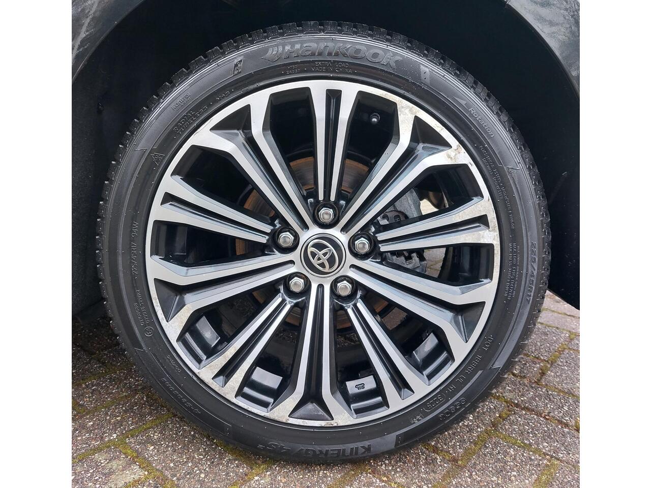 Toyota COROLLA 1.8 Hybrid Business Plus | Trekhaak