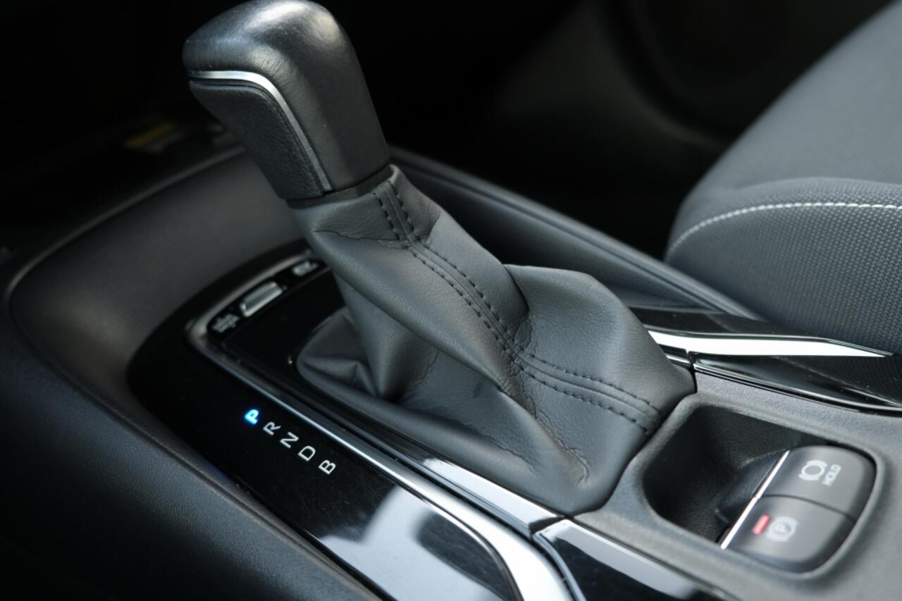 Toyota COROLLA Touring Sports 1.8 Hybrid Business Plus Automaat | Stoelverwarming op beide voo