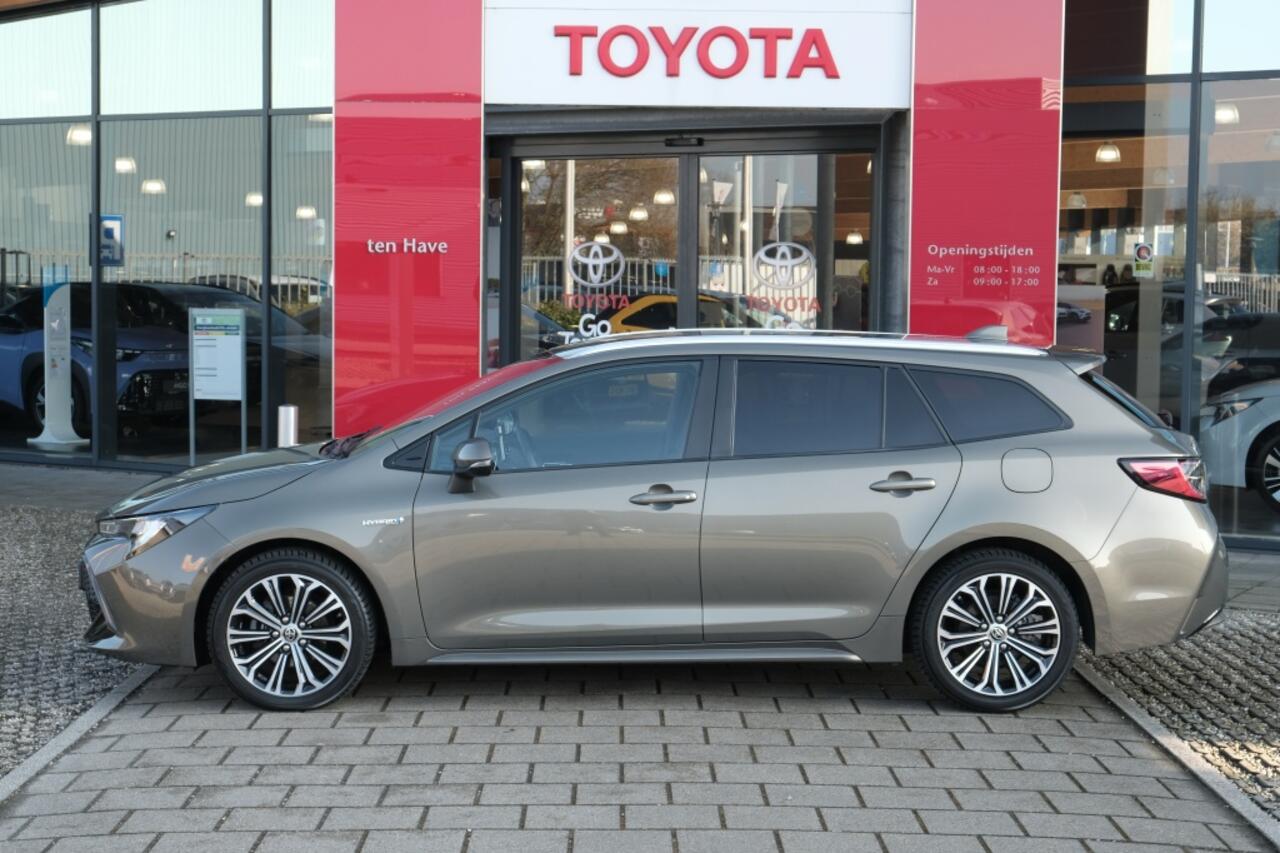 Toyota COROLLA Touring Sports 1.8 Hybrid Business Plus Automaat | Stoelverwarming op beide voo