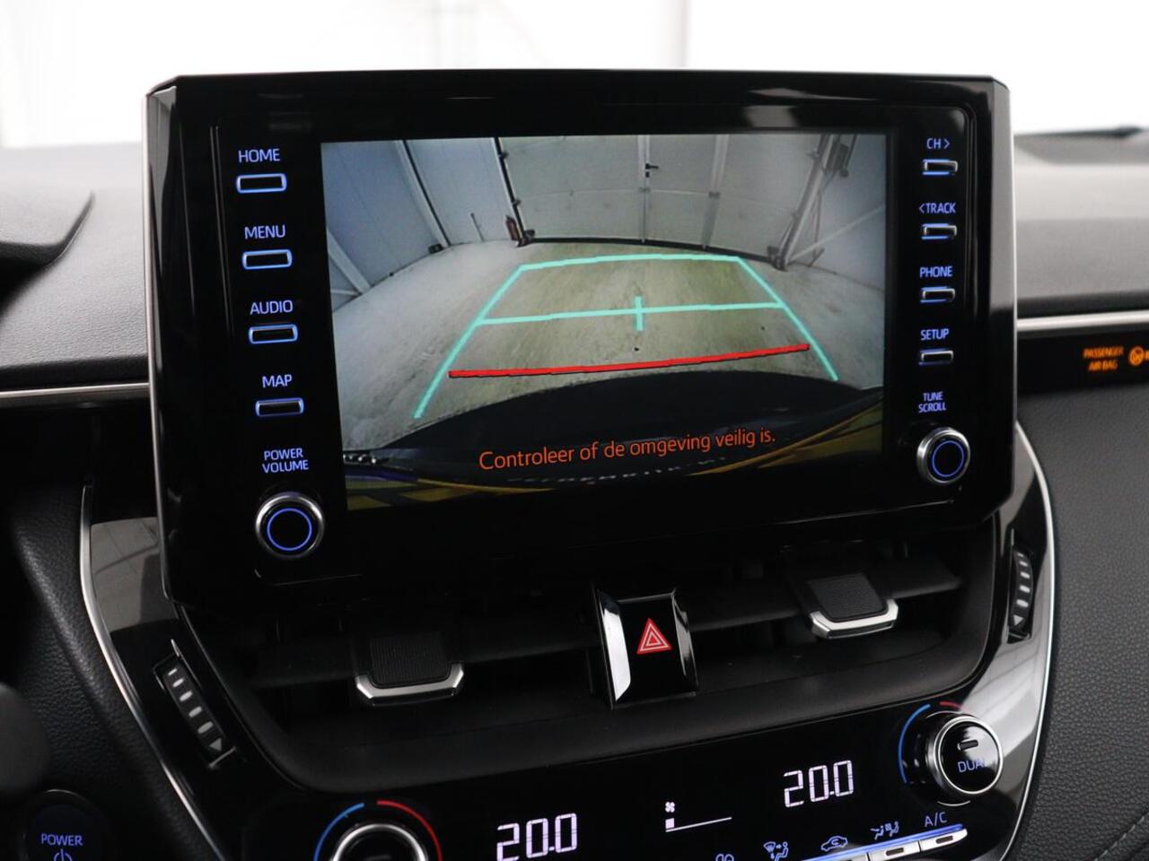 Toyota COROLLA 1.8 Hybrid Active | 1e eigenaar | Carplay | Adaptive cruise | Navigatie | Camera | Full LED | Climate control | Bluetooth