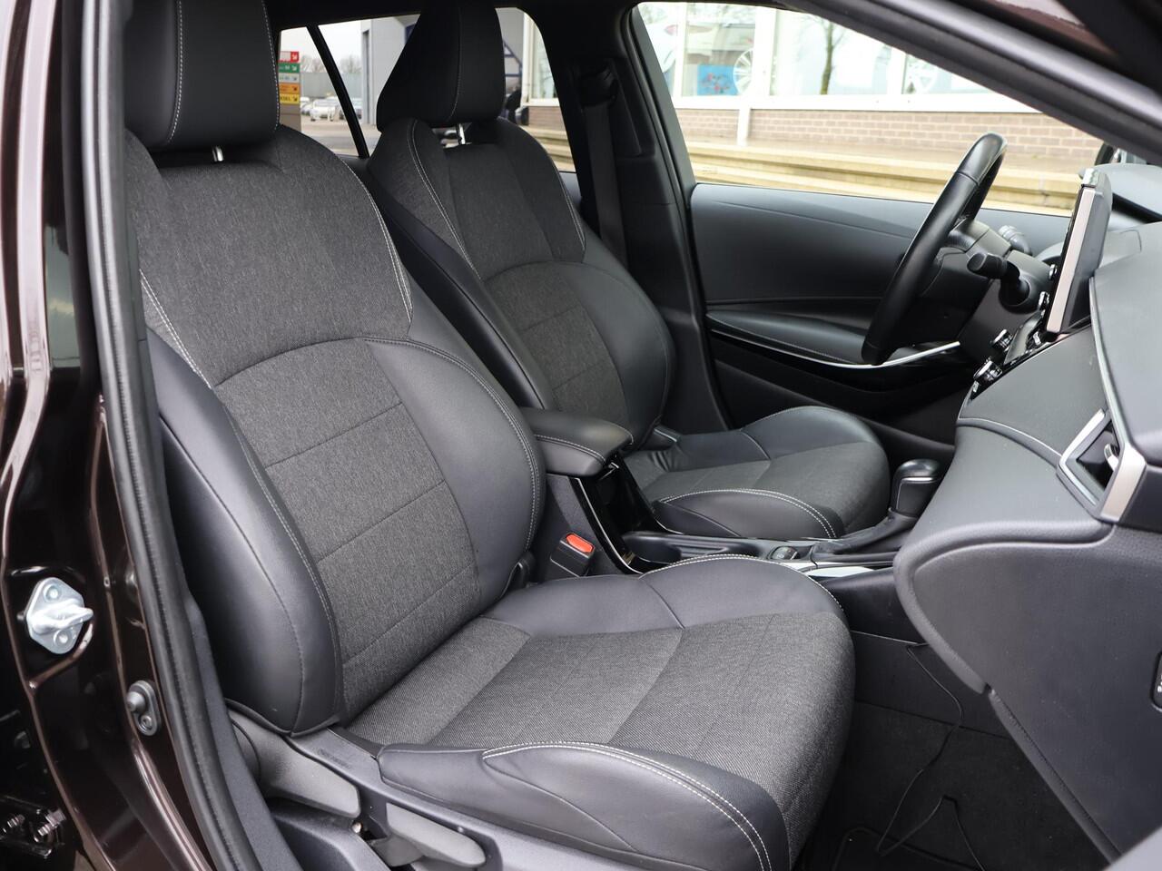 Toyota COROLLA Touring Sports 1.8 HYBRID DYNAMIC + ADAPTIVE CRUISE | STOELVERW. | CAMERA | LED