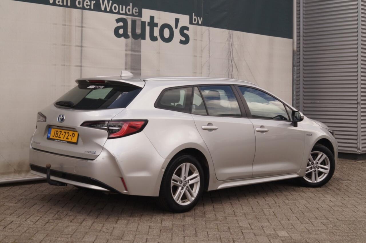 Toyota COROLLA Touring Sports 1.8 Hybrid Dynamic -NAVI-ECC-