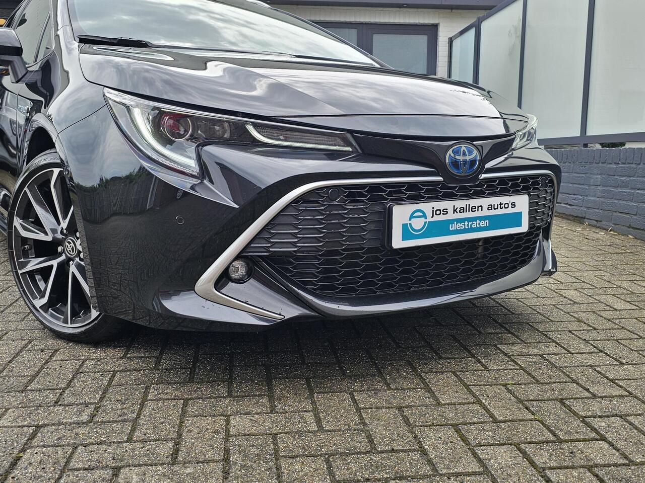 Toyota COROLLA Touring Sports 2.0 Hybrid Executive JBL GR Style, Camera, Dodehoek, Schaalstoelen, 18", Afn. Trekhaak, Vol!