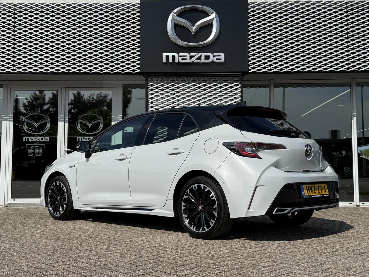 Toyota COROLLA 2.0 Hybrid GR-Sport | 10 JAAR GARANTIE! | CAMERA | CARPLAY | KEYLESS |