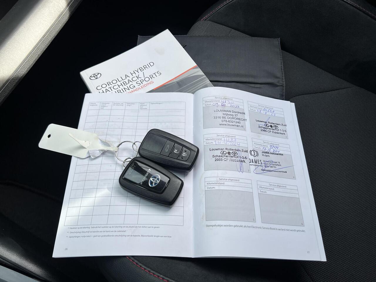 Toyota COROLLA Touring Sports 1.8 Hybrid Executive 122PK | Navigatie | Half-leder | Carplay | HUD