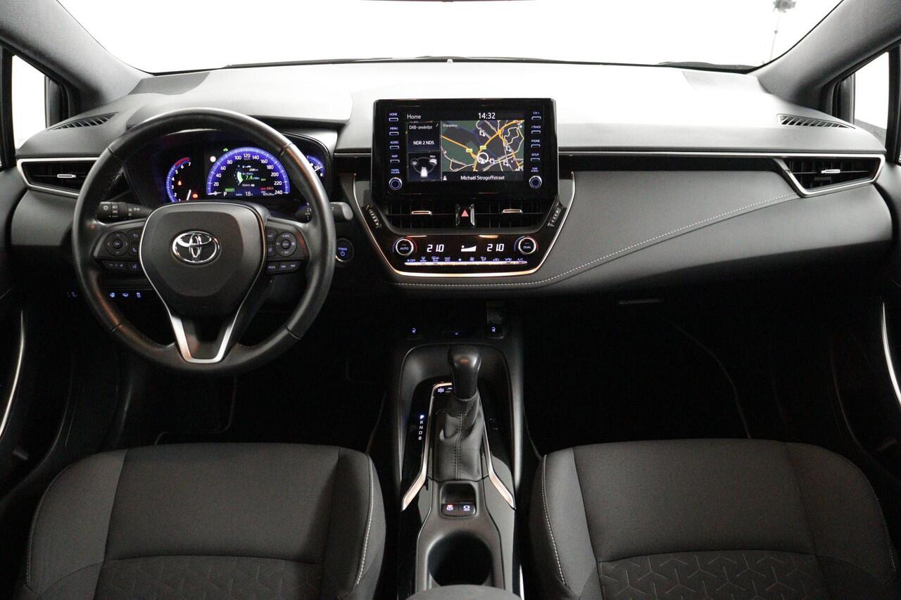 Toyota COROLLA Touring Sports 1.8 Hybrid Style | Apple Carplay/Android Auto | Stoel/Stuurverwarming | Parkeercamera | Navigatie |